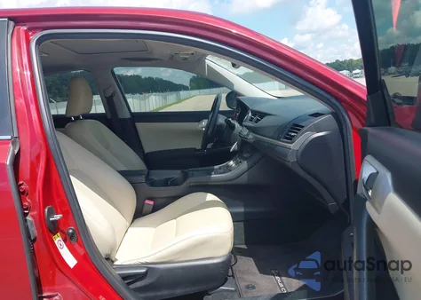 2011 Lexus Ct 200H Premium z USA, uszkodzony, nr VIN JTHKD5BH0B2028464